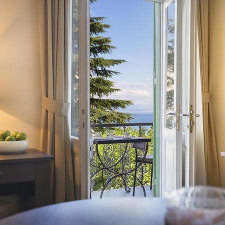 Remisens Villa Elsa Lovran Exteriör bild
